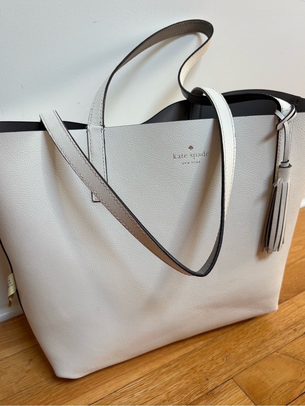kate spade Reversible Leather Tote Gray Ivory Tassel Large - Picture 2 of 8